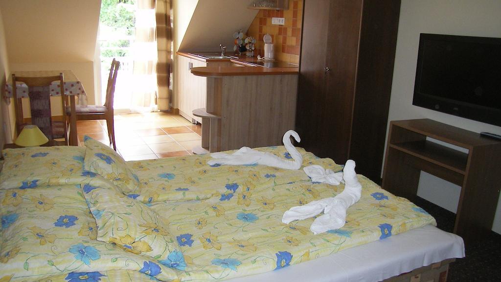 Palma Apartmanhaz Harkány Oda fotoğraf